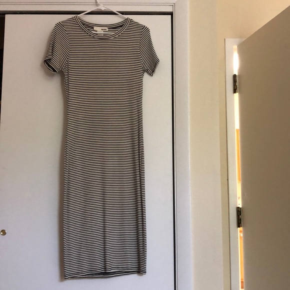 Striped dress - Picture 1 of 3